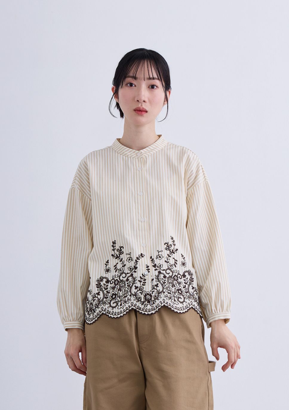 BRAND,LUIS MARI | Cour Carre an ONLINE STORE