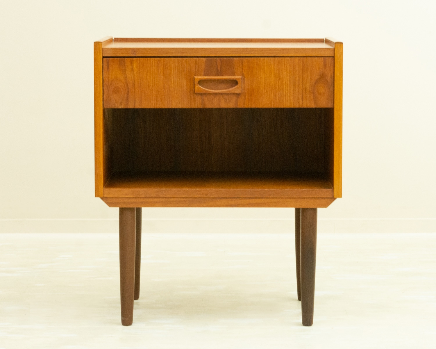 スモールチェスト ナイトテーブル チーク 北欧ビンテージ家具CLOVERKY