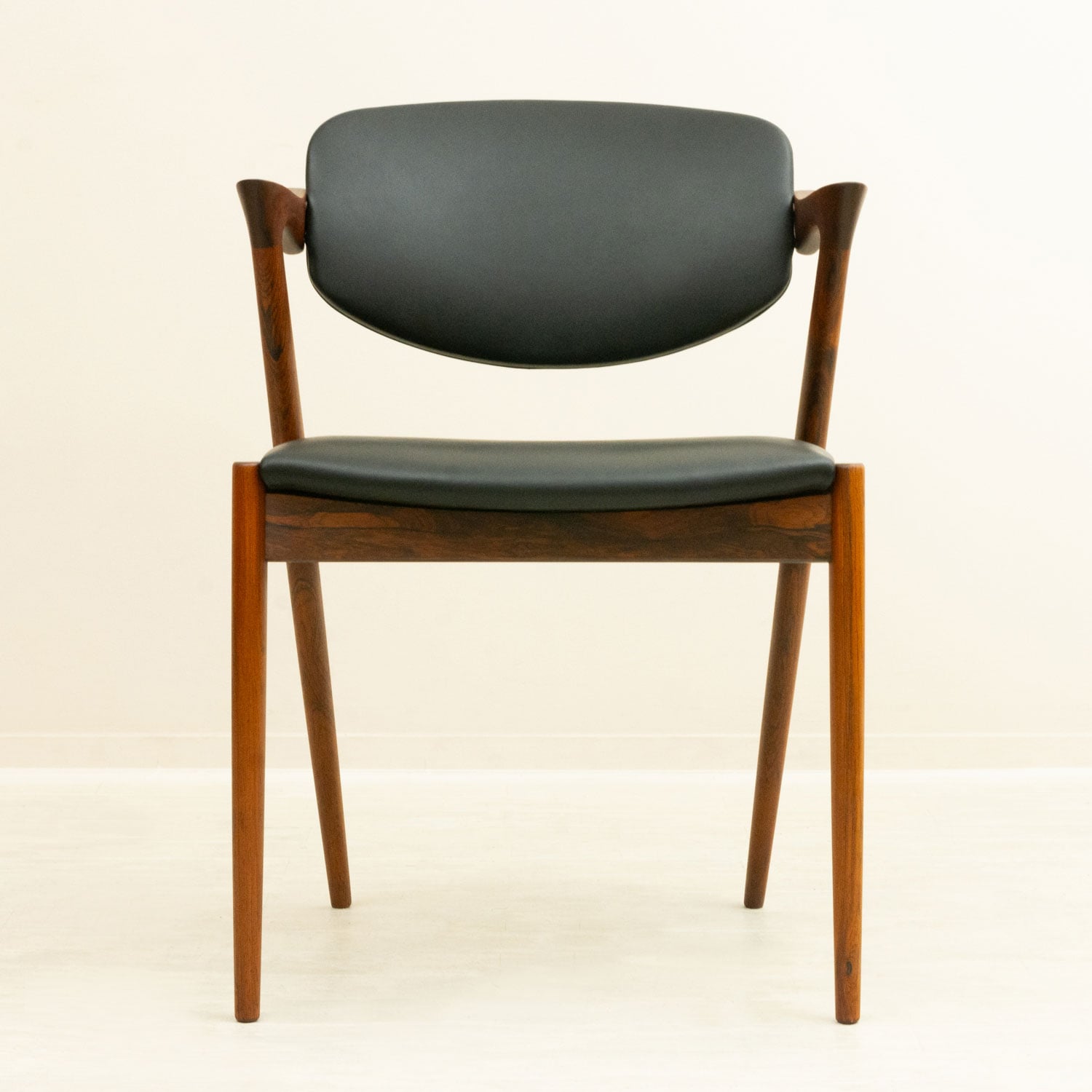 カイ・クリスチャンセン No.42 ダイニングチェア ローズウッド 北欧