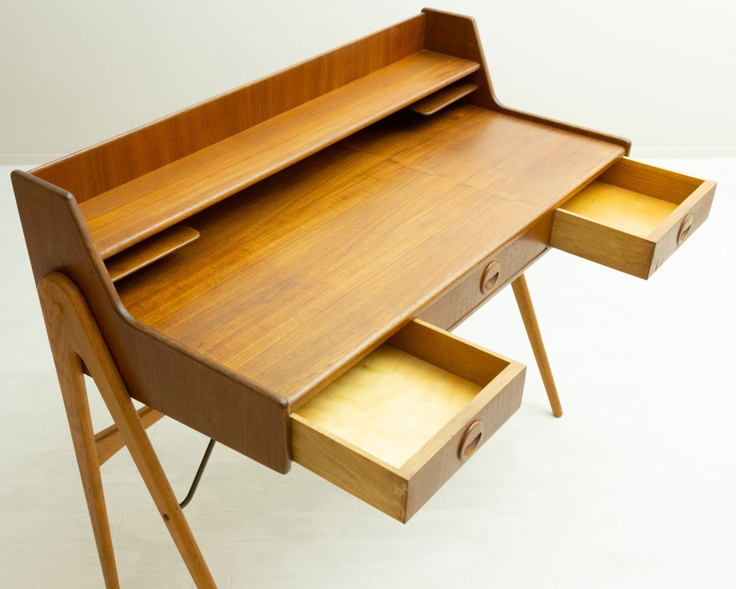 Arne Wahl Iversen デスク チーク 北欧ビンテージ家具CLOVERKY