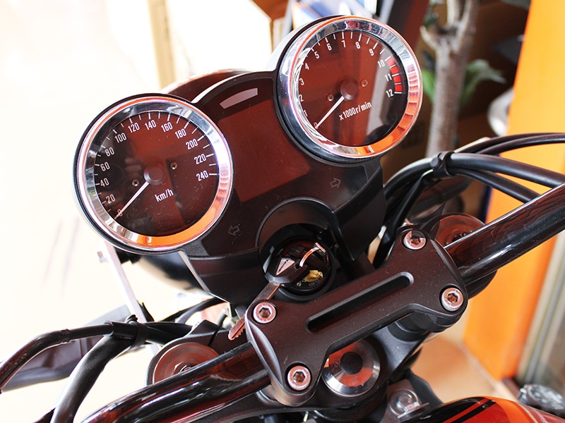 Z900RS メーターアップステー | NEO CLASSICS シリーズ,Z1 STYLE