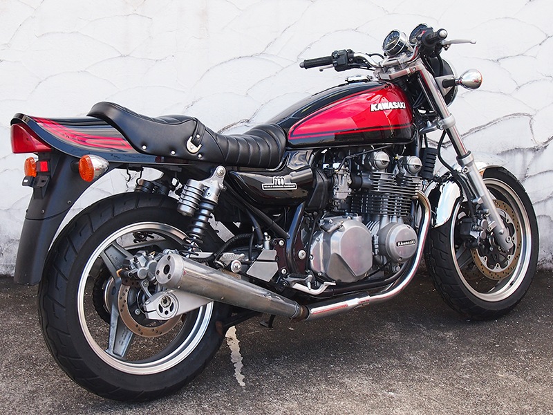 ゼファー750 カスタムタックロールシートASSY | NEO CLASSICS シリーズ