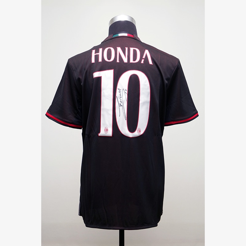 本田圭佑 直筆サイン入りACミラン16/17ホームユニフォーム | THE DUGOUT