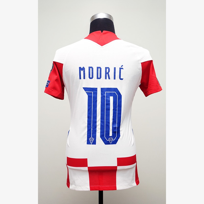 モドリッチ直筆サイン入り実使用クロアチア代表2020ホームユニフォーム