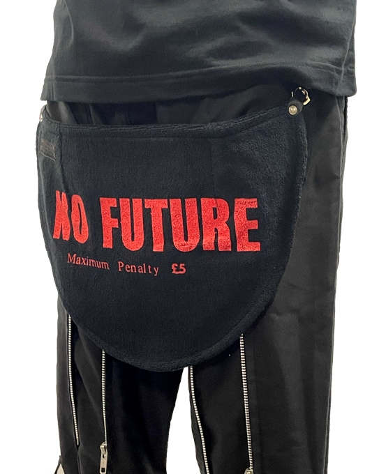 バムフラップNO FUTURE/(セディショナリーズ)｜『666』パンクロック