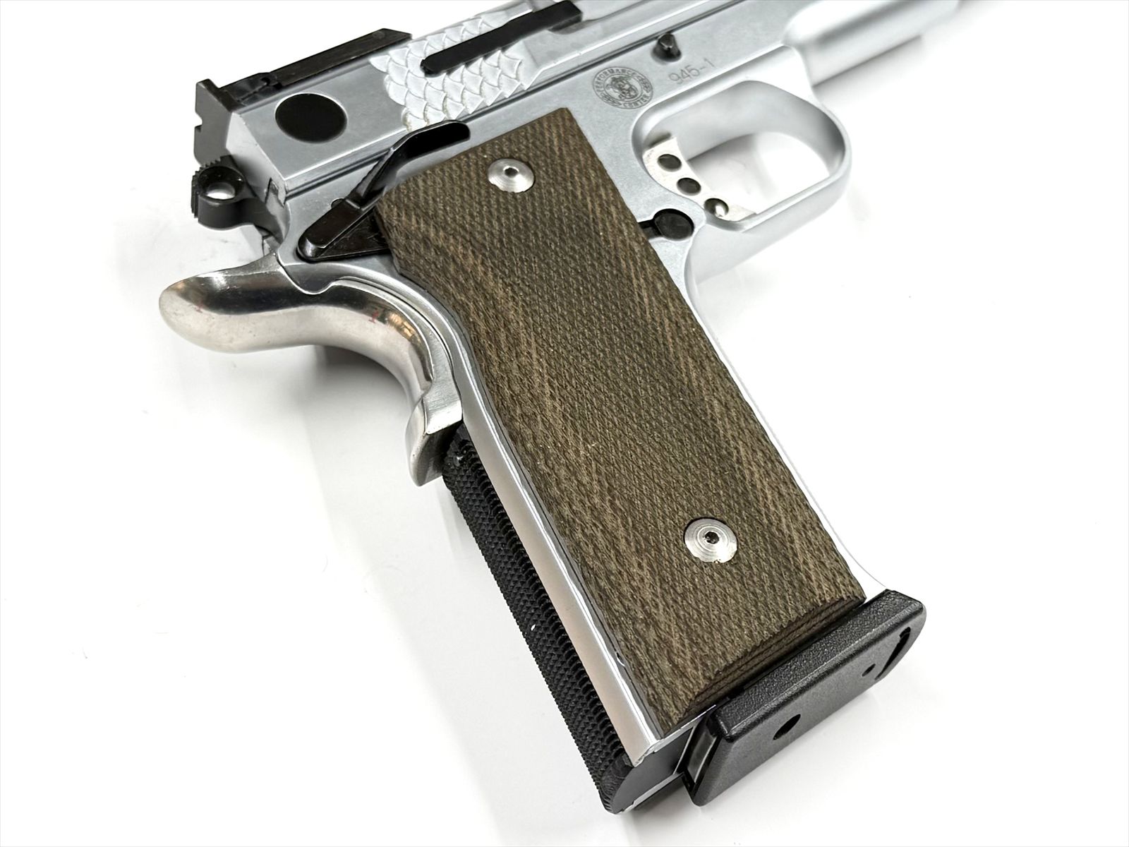 特選中古品】ガスブローバック KSC S&W M945 スケイルドシルバー ABS