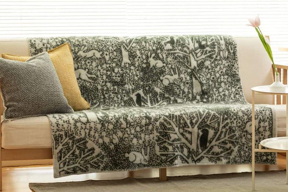 数量限定】ウールブランケット シングル 130×180cm 「rabbits play