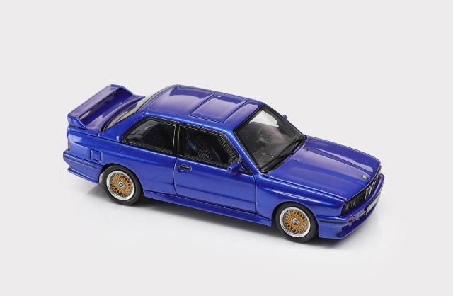 新品 Mortal 1/64 BMW E30 M3 SPORT EVOLUTION Pearl Blue, Boost Gear