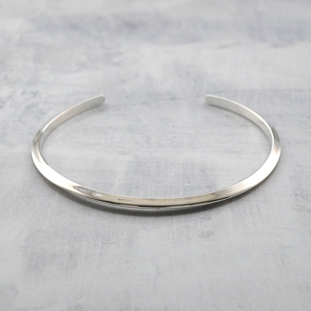 0020339SVL14 SV925製バングル 約5×6cm,幅2.8mm厚み2.3mm,内周約16cm 1