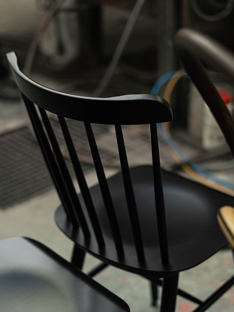 TO-35 BK アイロニカ チェア TON チェア｜イデア