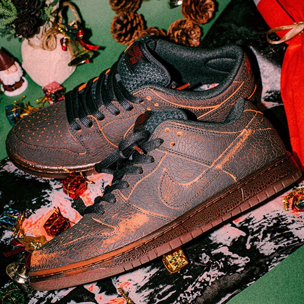 NIKE SB】DUNK LOW PRO PREMIUM カラー： dk smoke grey/campfire