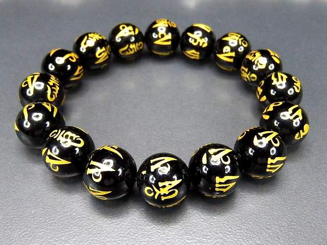 梵字六字真言オニキスブレスレット金箔14mm天然石厄除け石街 | 石種別