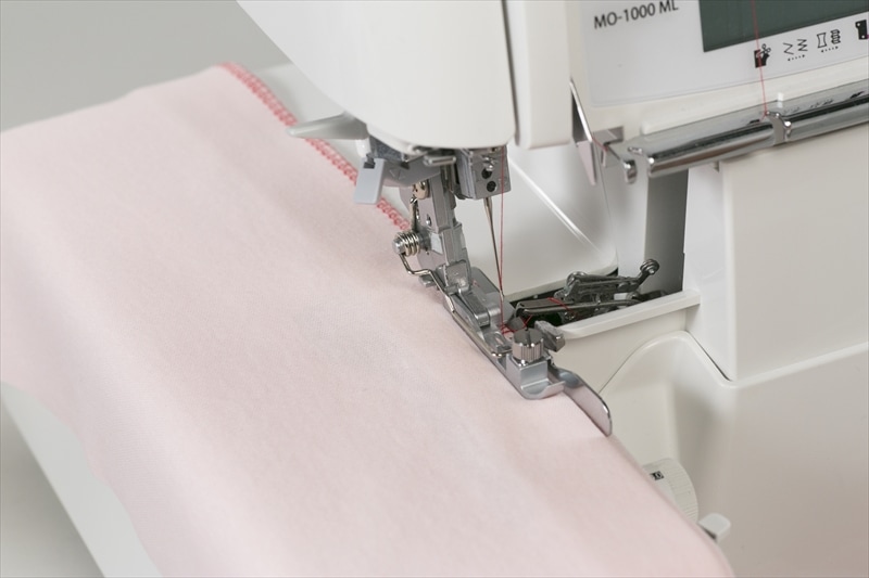 ブラインドステッチ押え【右針用】 ロックミシン MO-03D |JUKI 家庭用