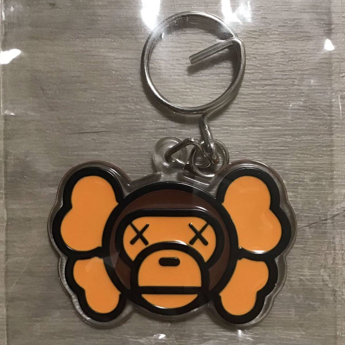 ☆新品☆ KAWS MILO キーホルダー a bathing ape BAPE エイプ ベイプ