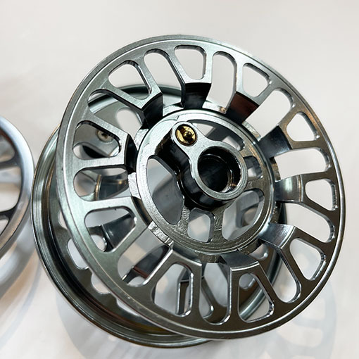 SCIERRA TRAXION 1 LW リール