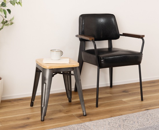 ラゲッド アイアンスツール｜椅子｜背もたれがない椅子｜無骨