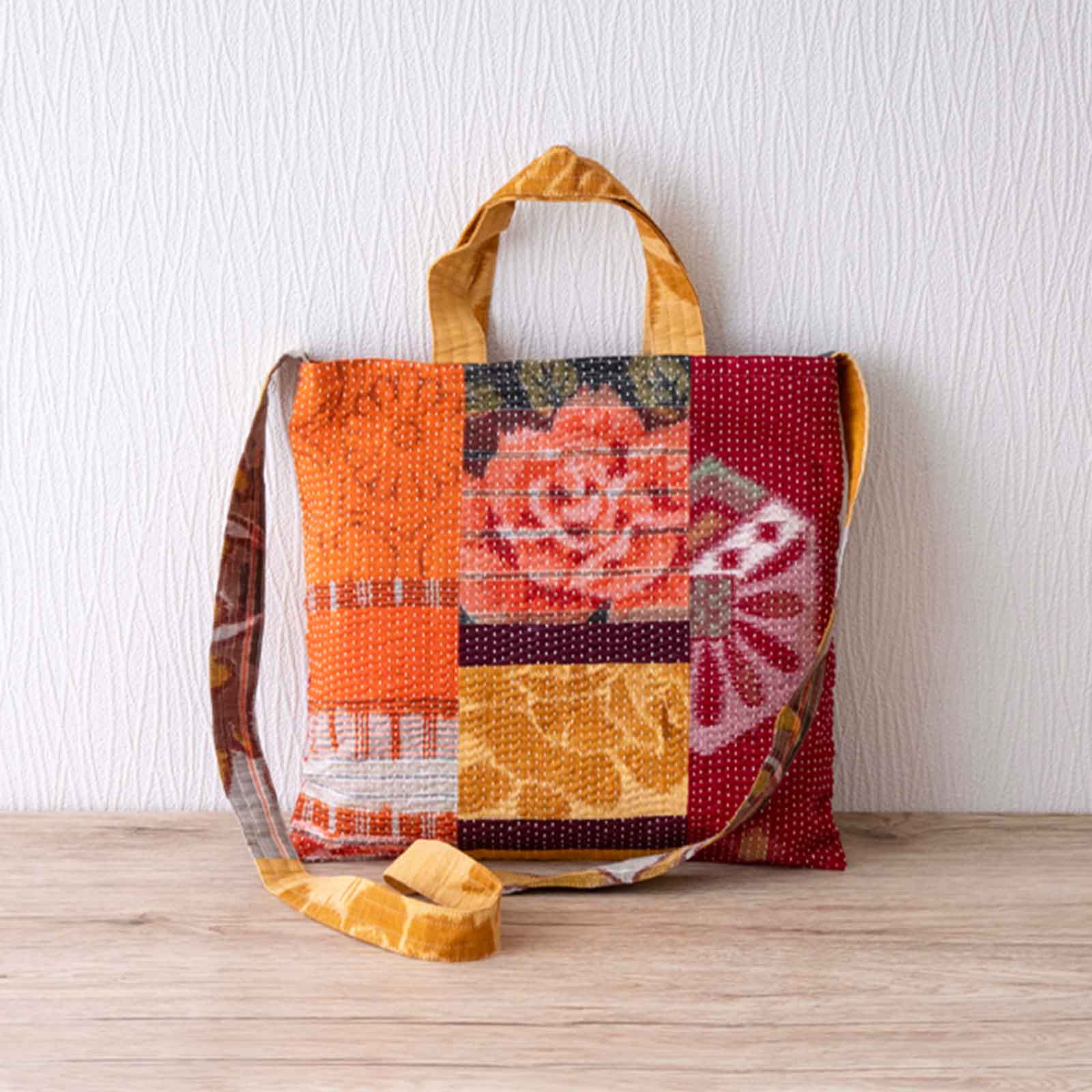 布羊舎/古布の刺し子ショルダーバッグ/紅パッチワーク