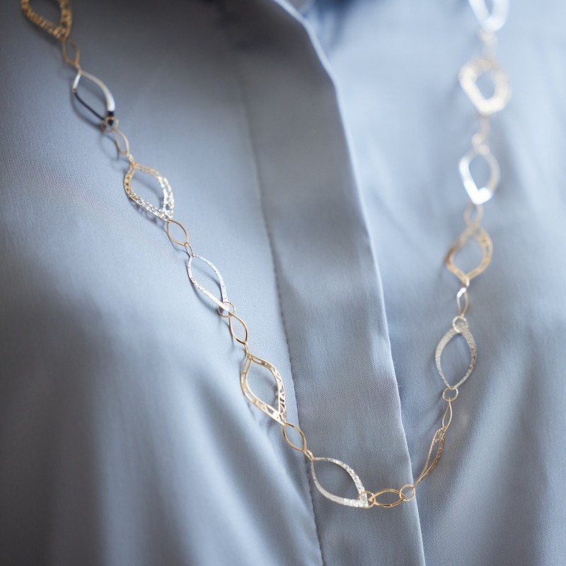 18K イエローゴールド x ホワイトゴールド デザイン ロングネックレス