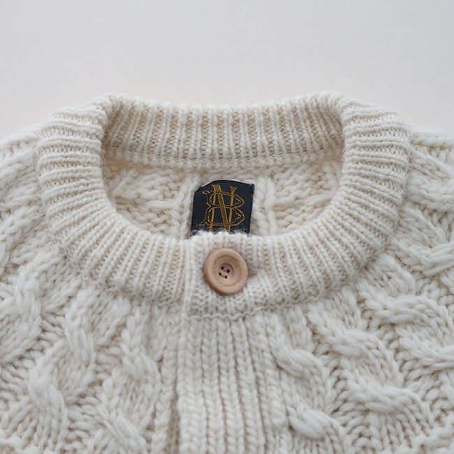 bn-22fm-057） / BATONER(バトナー) / SPREAD ARAN CREW NECK CARDIGAN