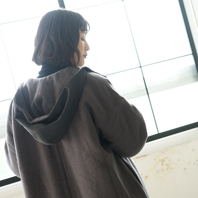 □(e223t180) / evam eva (エヴァムエヴァ) / wool padding hooded