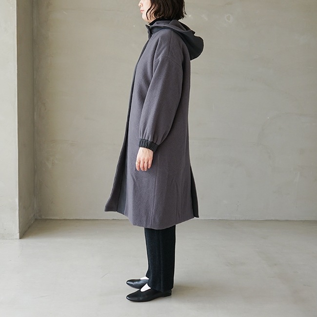 □(e223t180) / evam eva (エヴァムエヴァ) / wool padding hooded