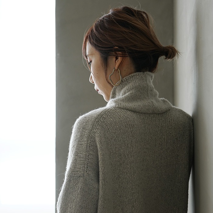 e213k106) / evam eva(エヴァムエヴァ) / cashmere sable turtleneck