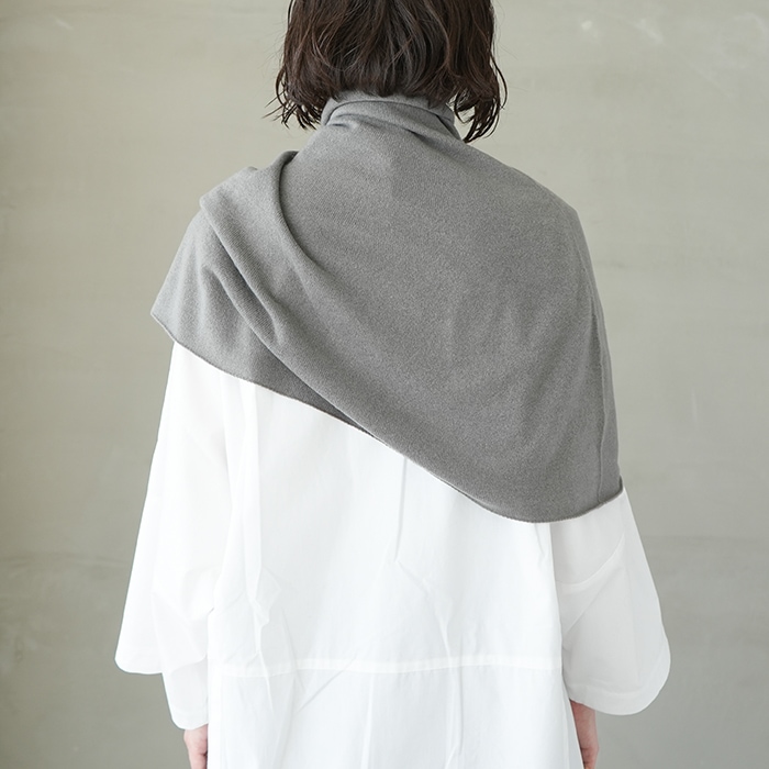 e223g136) / evam eva (エヴァムエヴァ) / cashmere snood (カシミヤ