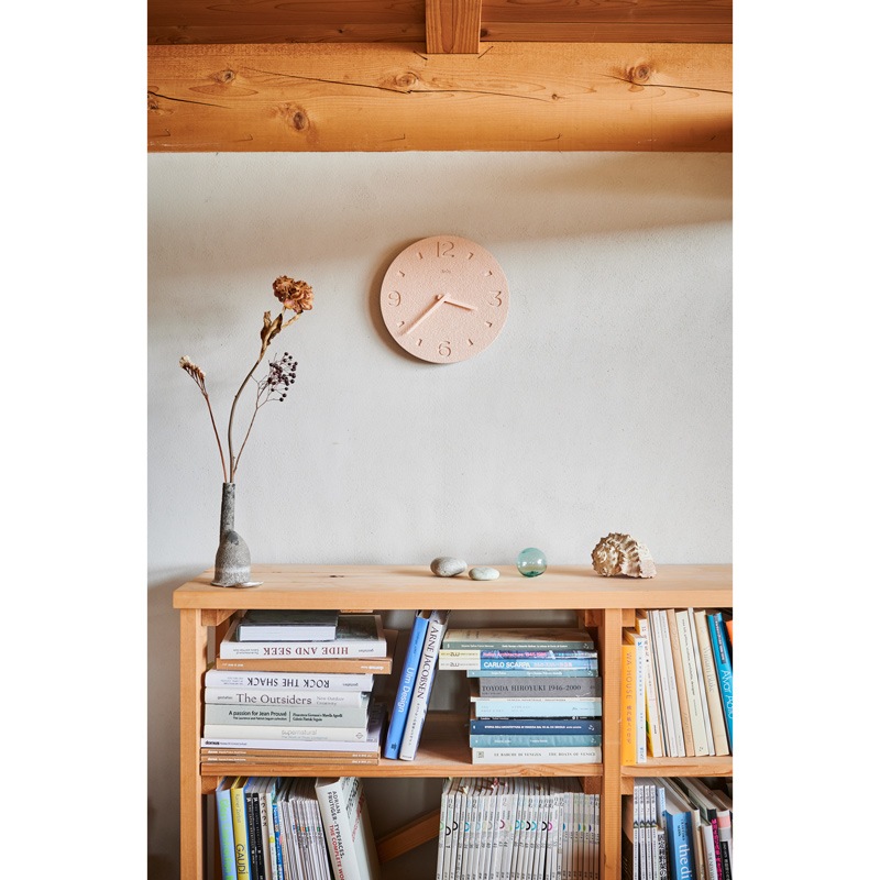 珪藻土の時計 (掻き落とし仕上げ) - CASA - レムノス オンラインストア