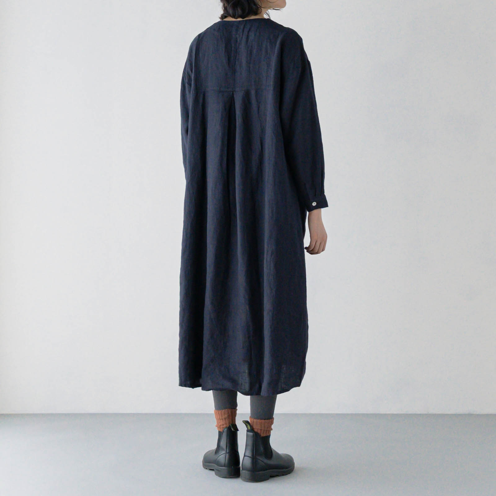 E73-13 Vネックワンピース _ フォググリーン