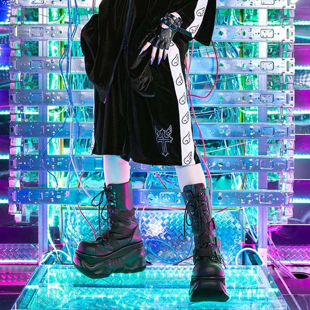 天界のベロアジャージハーフパンツ【BLACK】｜LISTEN FLAVOR(リッスン