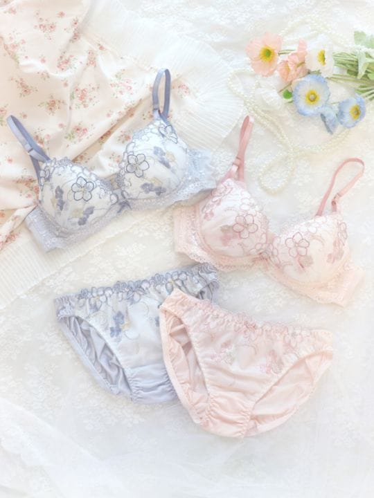 ブルーランジェリー｜かわいい下着・ランジェリーの通販【LOVERAN