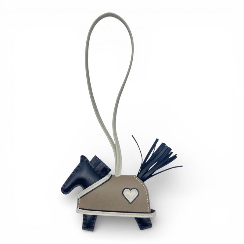 エルメス ロデオチャーム ロベオロック PM クレ アニョーミロ シルバー