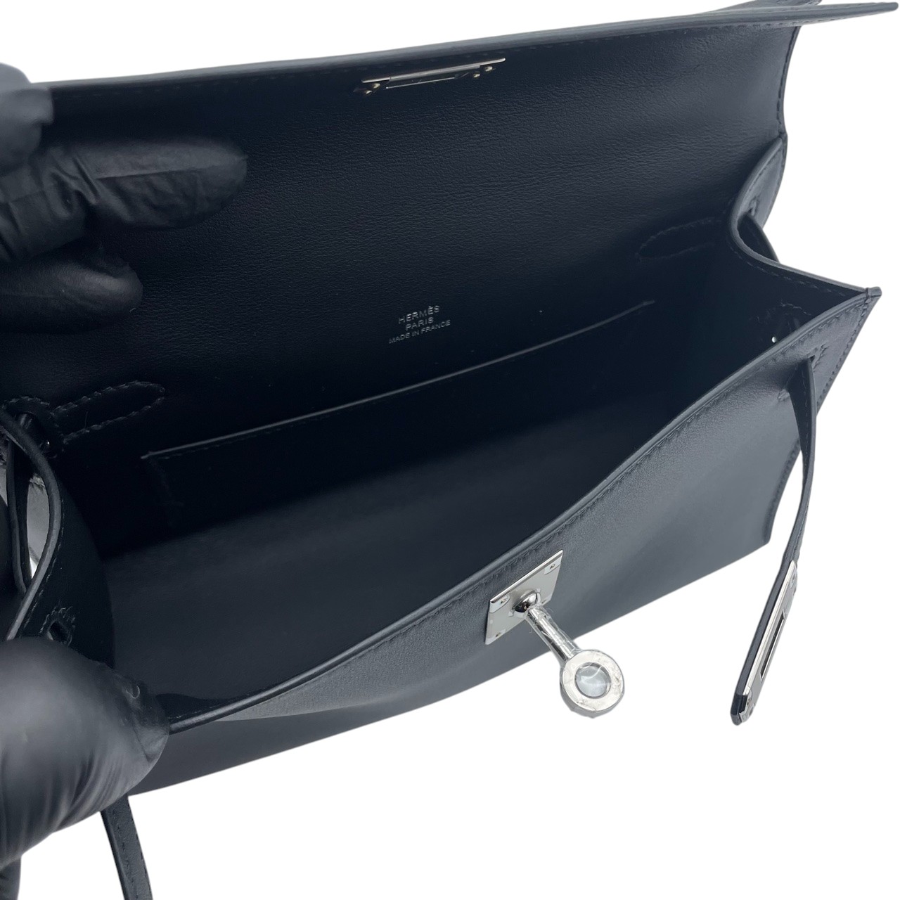 現金特価】エルメス ポシェットケリー 22 ノワール スイフト シルバー