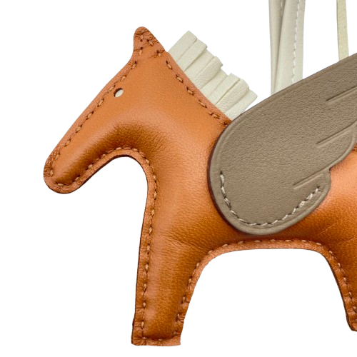 エルメス ペガサス バッグチャーム PM ゴールド/クレ/エトゥープ