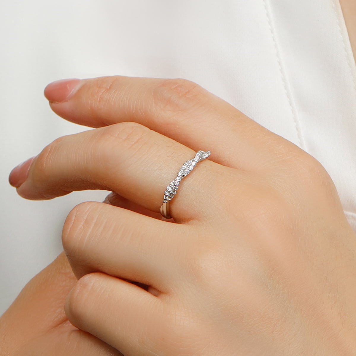 ツイスト ダイヤモンド リング /b0235da ジュエリー専門店 malvaceae