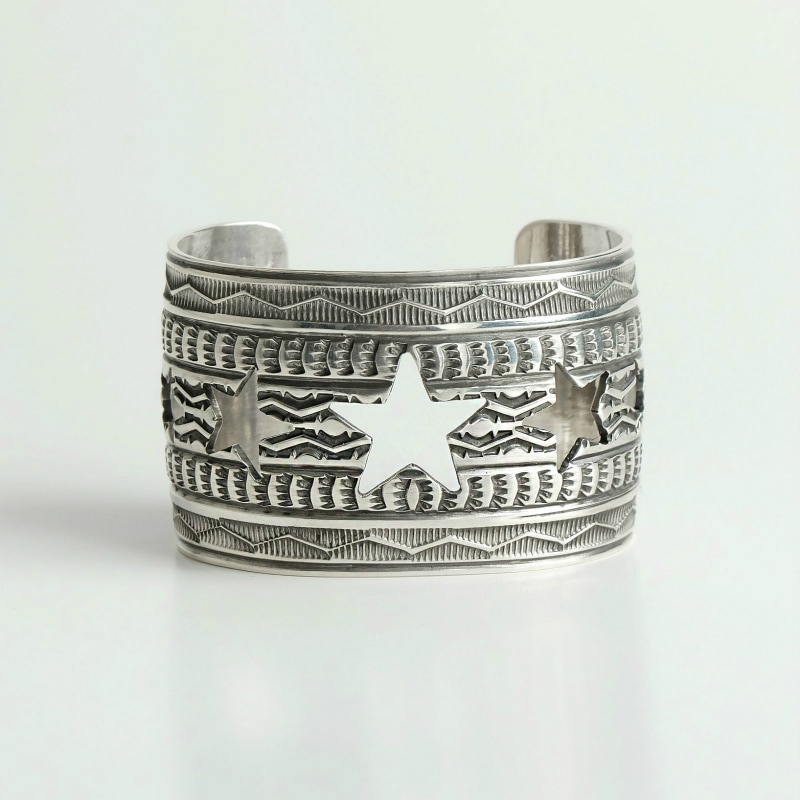 142mm サンシャインリーブス オープンスター バングル｜マライカ公式通販