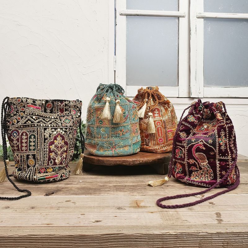 ザリ刺繍ベルベット巾着ショルダーバッグ【メール便可】｜マライカ公式通販