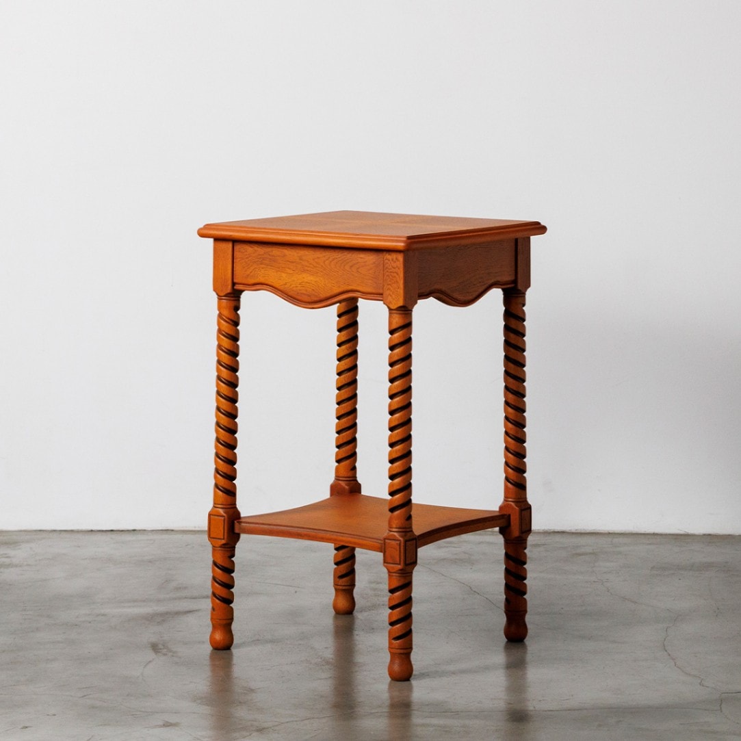 天然木の2段式サイドテーブル [MF-054]｜一点モノ家具通販のマルニ