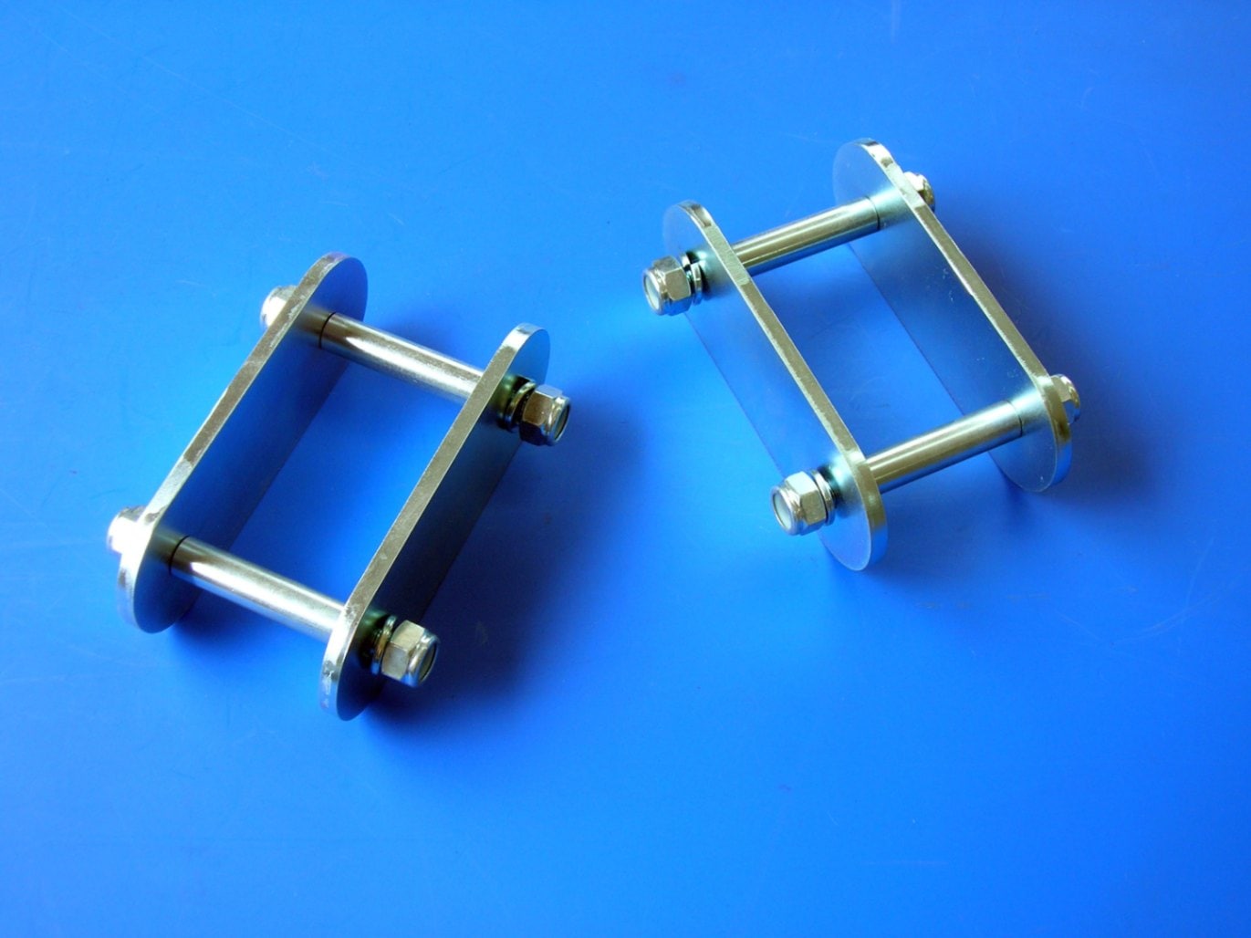 ジムニーJA11・JA71・SJ30用20mmロング シャックル | すべての商品