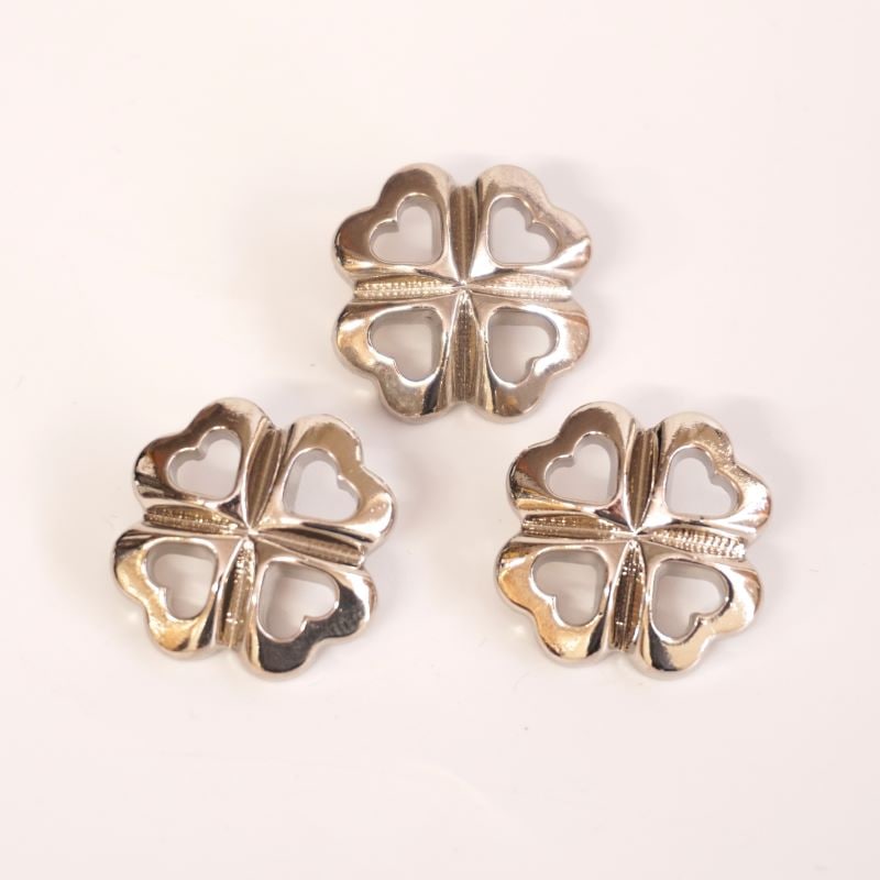 四葉のクローバーのボタン | すべての商品 | あみものLife 手編を応援