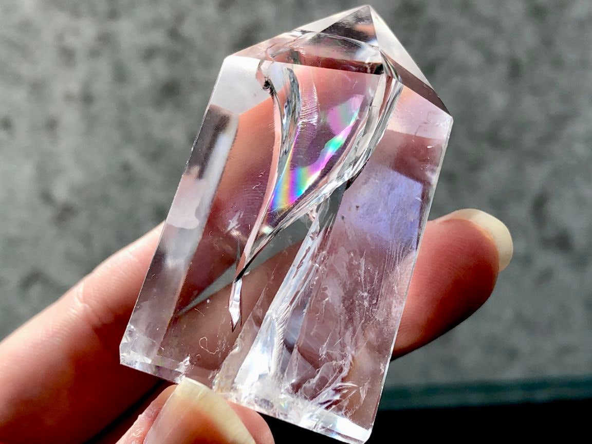 1点物】美しいレインボー虹☆ブラジル産☆天然石/アイリスクォーツ