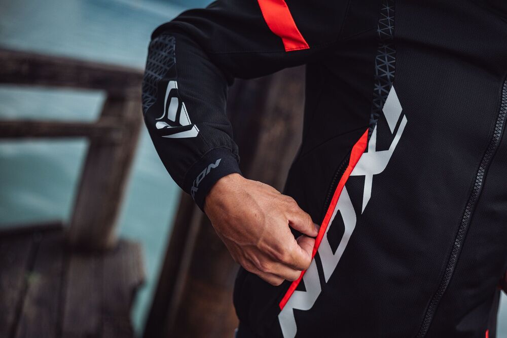 IXON（イクソン）M-PULSION AIR A ジャケット (BLACK/ANTHRACITE