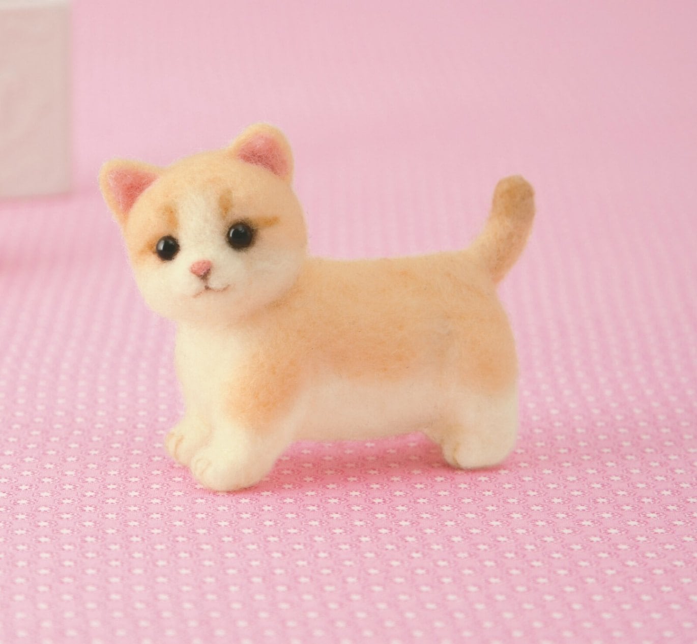 羊毛フェルトキットで作る猫 マンチカン | 羊毛フェルト,羊毛フェルト