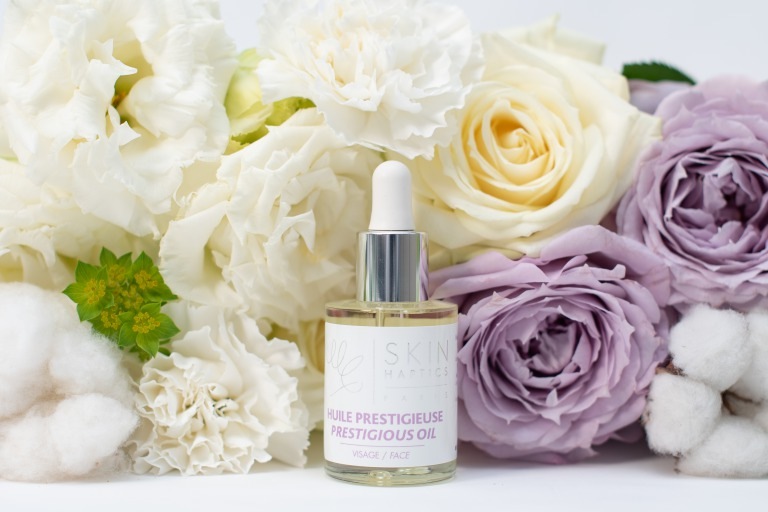 エッセンス）スキンハプティクス デリケートゾーンオイルセラムの卸