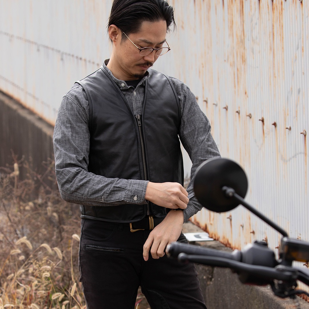 バイク レザーベスト[V-19] ウェア,ベスト デグナーオンライン DEGNER 2026