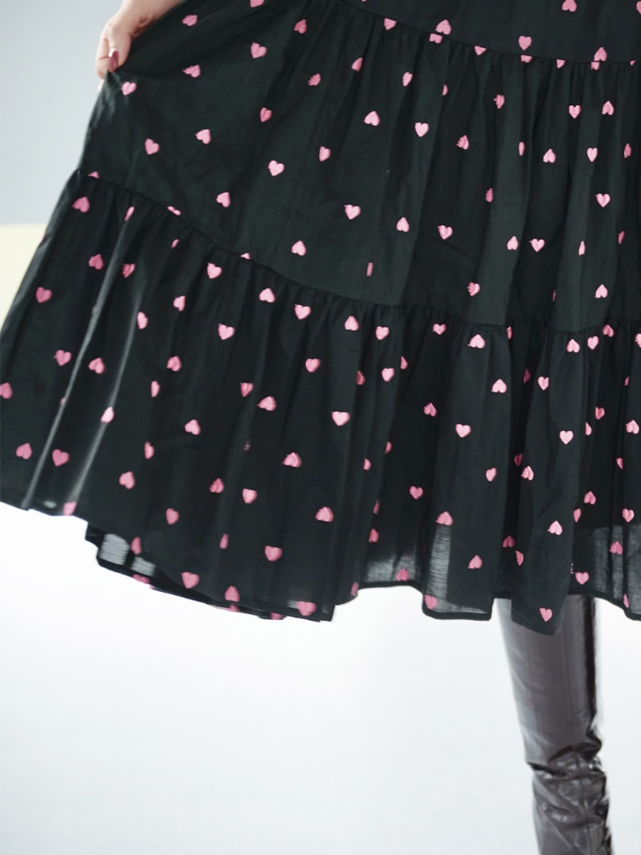 ハート刺繍ティアードワンピース/ピンク | DRESS | OBLI