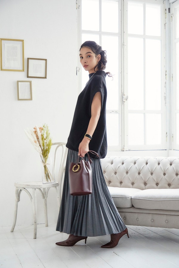 再販】ブラックレザーバングル | アイテム | OWAUNO