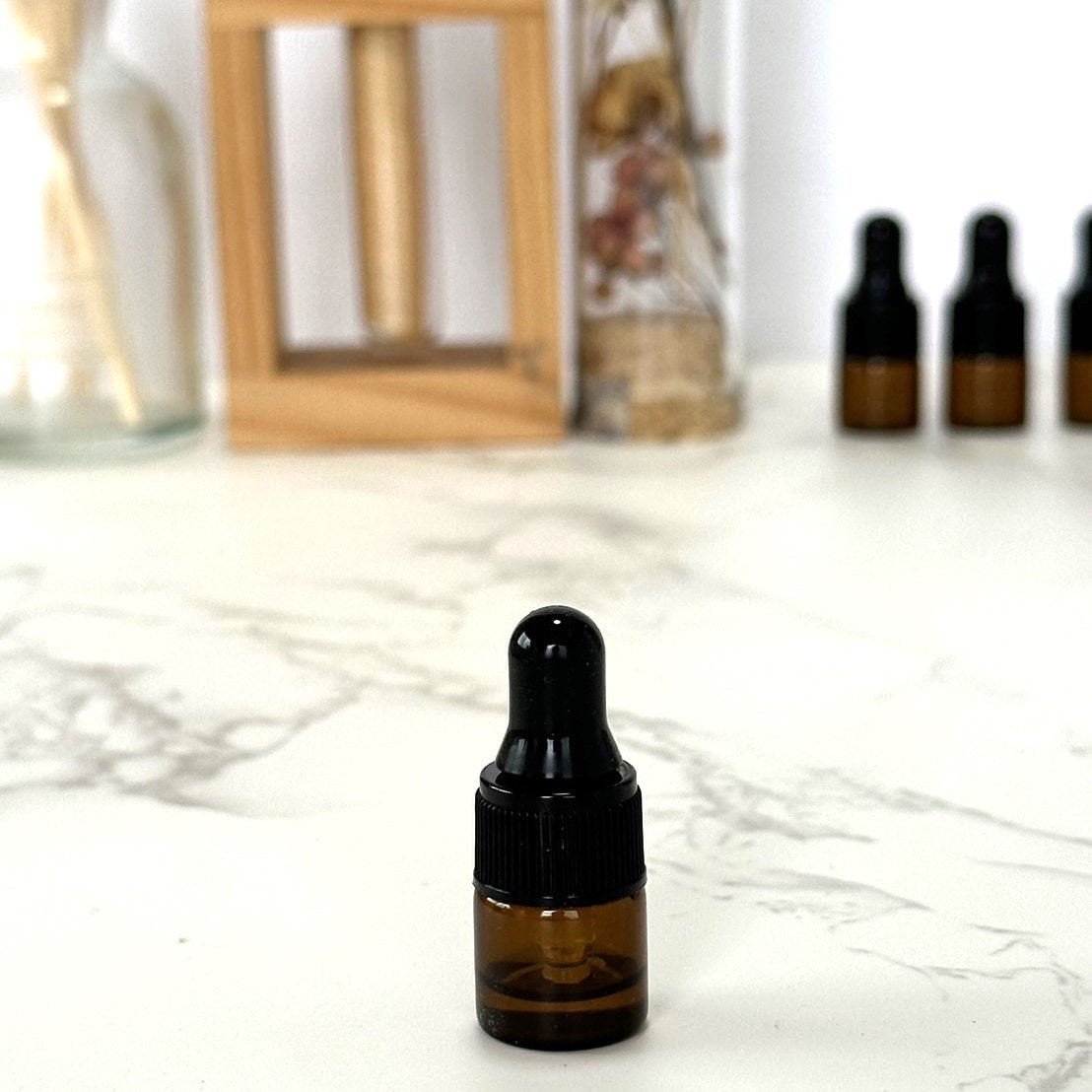 国産ローズ精油 1ml ローズオットー エッセンシャルオイル ダマスク