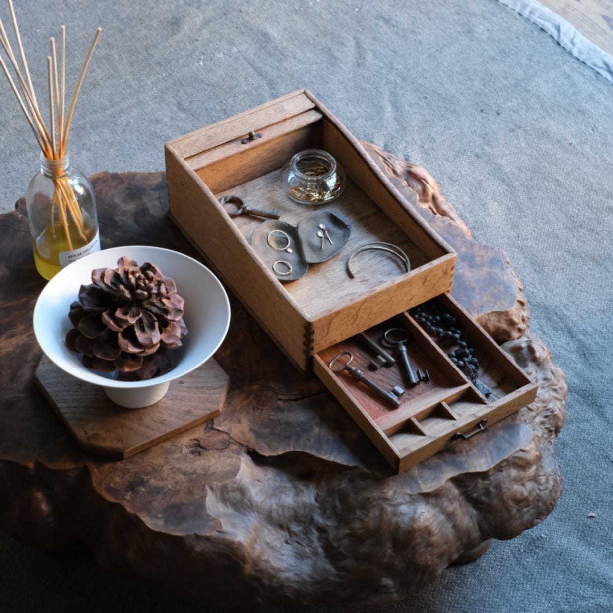 蛇腹扉の収納箱｜古雑貨,その他｜古家具・アンティーク家具 R-select