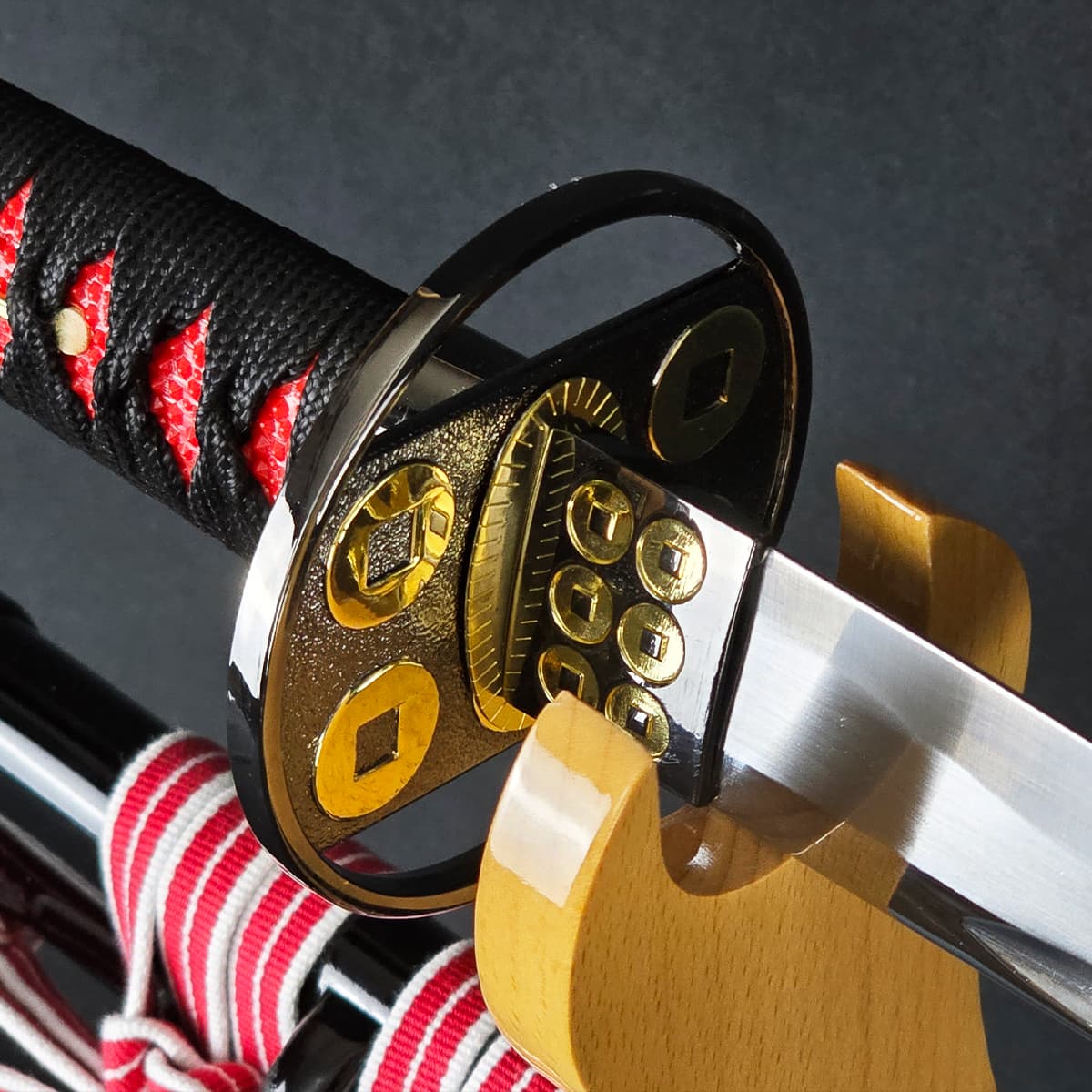 六文銭散らし 黒呂鞘 模造刀 真田家宝刀｜【公式】模造刀・居合刀の